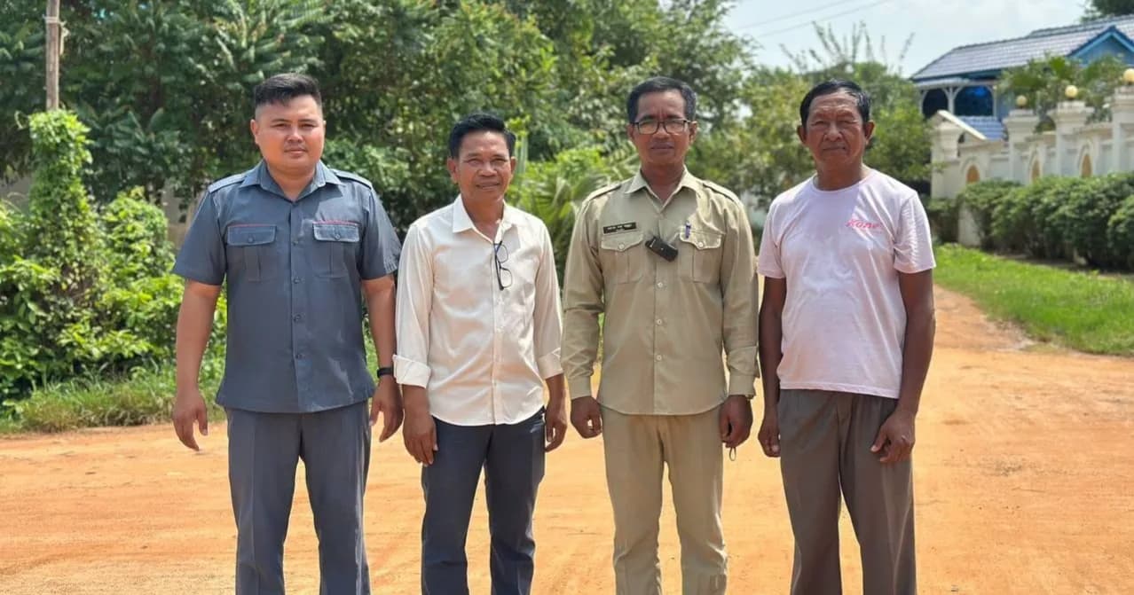 អភិបាលស្រុកភ្នំក្រវាញយកចិត្តទុកដាក់លើកកម្ពស់ហេដ្ឋារចនាសម្ព័ន្ធ រដ្ឋបាលស្រុកចុះពិនិត្យទីតាំងគ្រោងសាងសង់ផ្លូវបេតុងមួយខ្សែ ដើម្បីសម្រួលការធ្វើដំណើររបស់ប្រជាពលរដ្ឋ