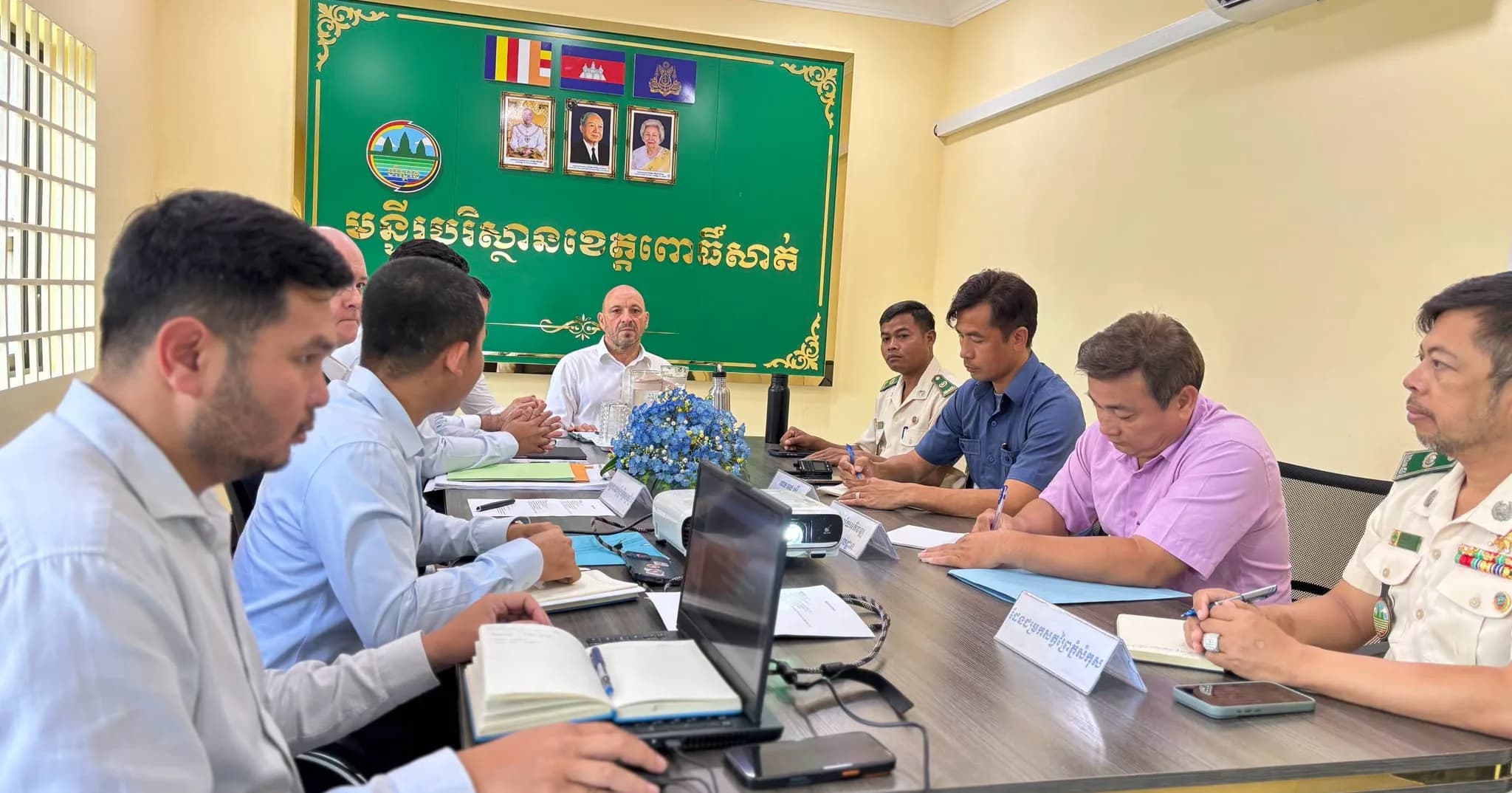 មន្ទីរបរិស្ថានខេត្តពោធិ៍សាត់ និងអង្គការ Wildlife Alliance ប្រជុំពិភាក្សាលើការអនុវត្ត គម្រោងរេដបូកភ្នំសំកុស ដើម្បីពង្រឹងការអភិរក្ស និងលើកកម្ពស់ជីវភាពសហគមន៍