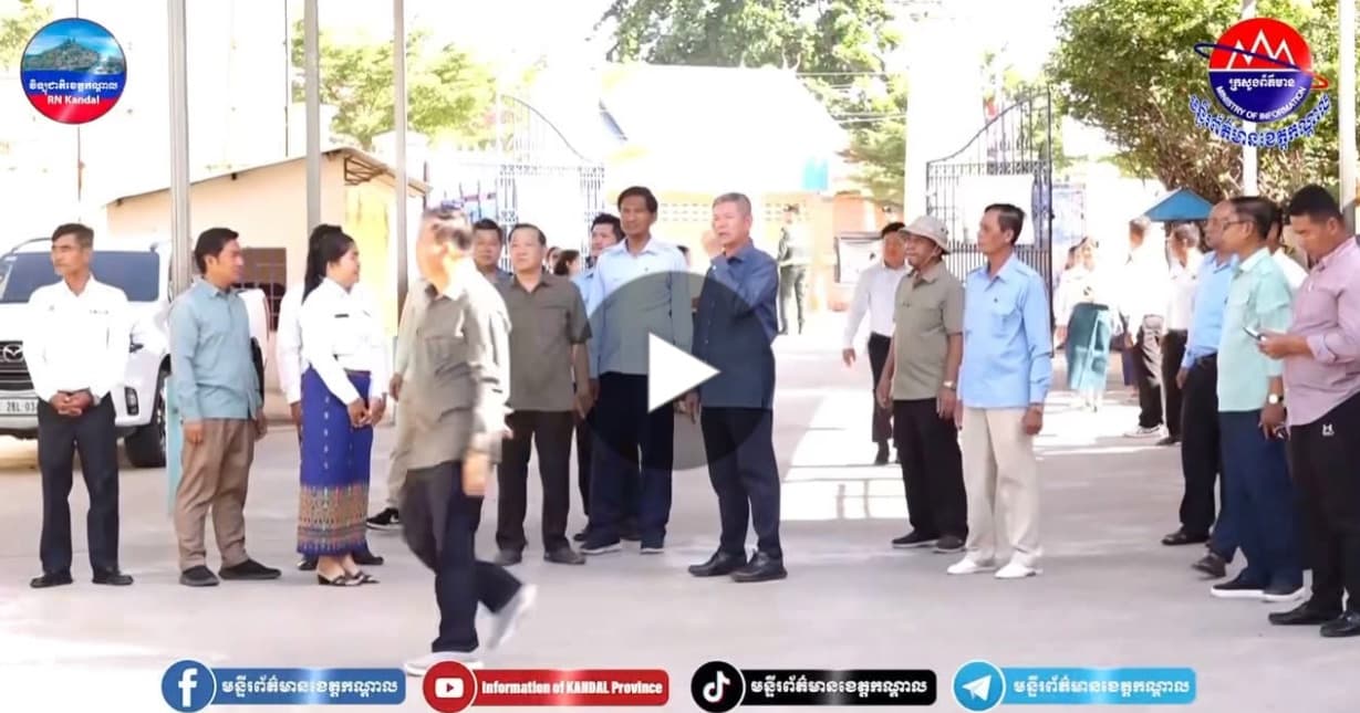 អភិបាលខេត្តកណ្តាល ចុះពិនិត្យគម្រោងសាងសង់សាលារៀន និងគម្រោងជួសជុល ដាក់លូបង្ហូរទឹកក្នុងក្រុងតាខ្មៅ