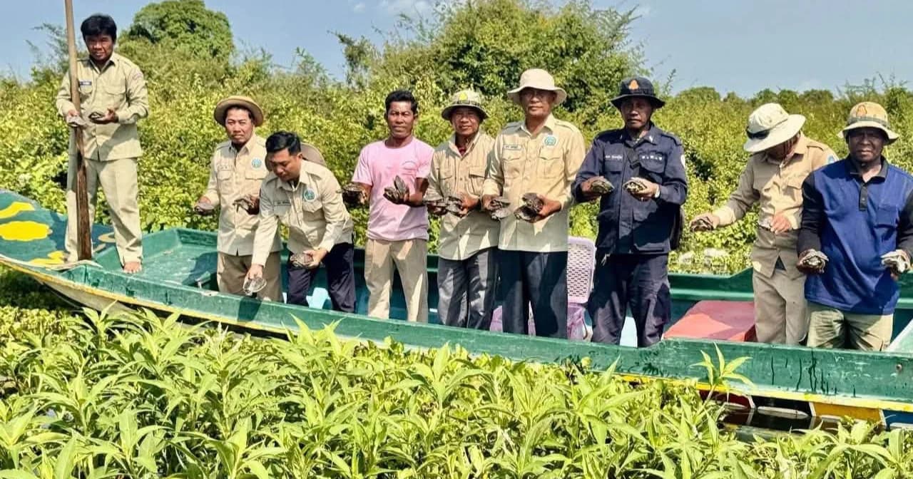 ឯកឧត្តម ខូយ រីដា ថ្លែងអំណរគុណដល់មន្ត្រីជលផលដែលបានប្រគល់អណ្តើកក្បាលធំ ៥៤ក្បាល ដើម​បី​លែង​ចូល​តំបន់​អភិរក្ស​ក្នុង​ខេត្ត​ពោធិ៍សាត់