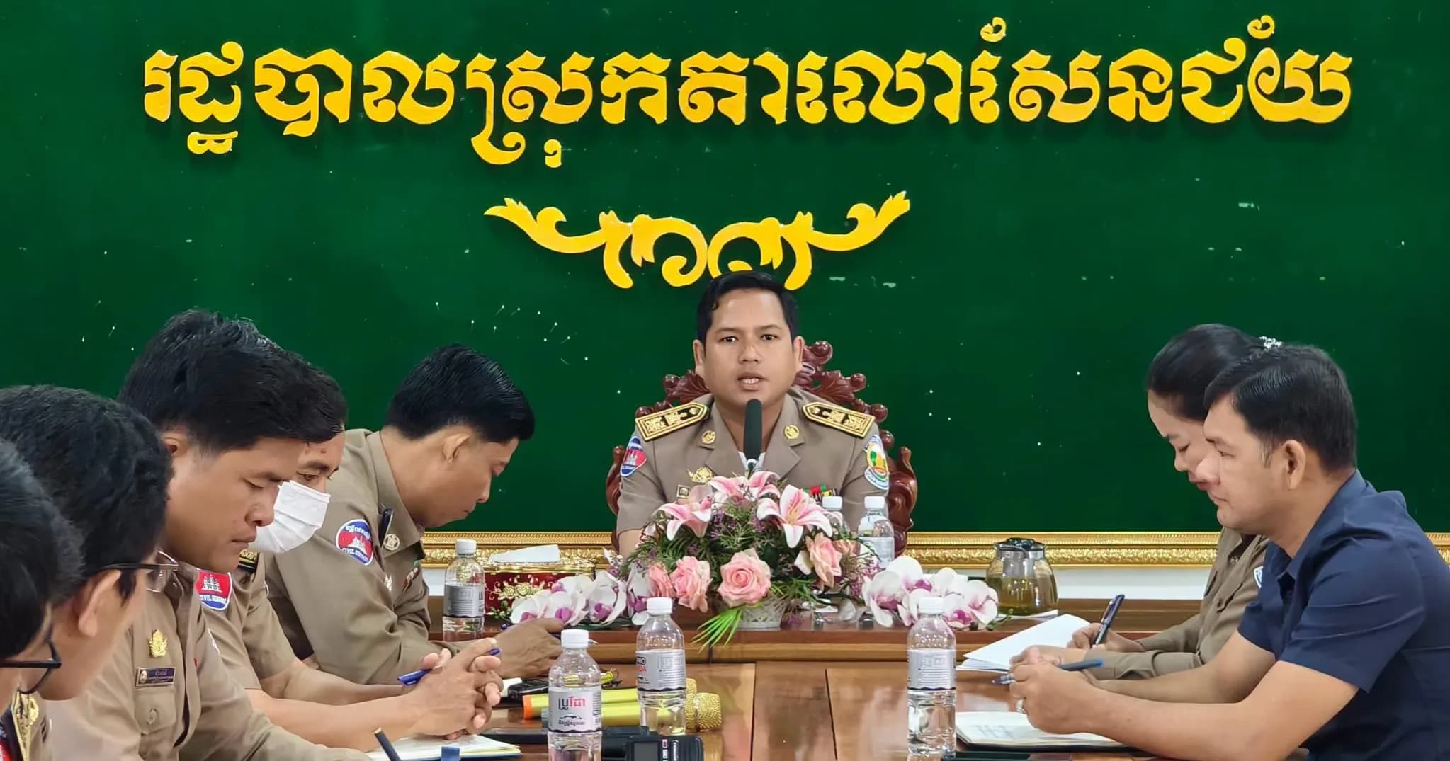 អភិបាលស្រុកតាលោសែនជ័យ ដឹកនាំកិច្ចប្រជុំពិនិត្យវឌ្ឍនភាពការងារ និងលើកទិសដៅអនុវត្តបន្ត