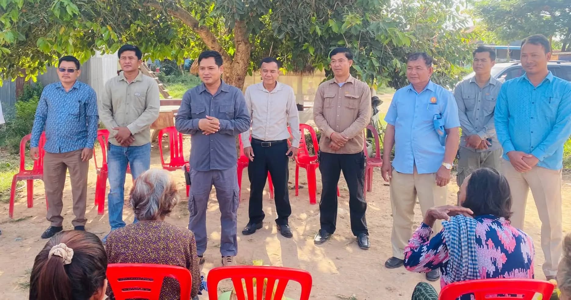 អភិបាលស្រុកតាលោសែនជ័យ ចុះពិនិត្យសុខទុក្ខ និងការចុះបញ្ជីដីធ្លីជូនប្រជាពលរដ្ឋក្នុងភូមិចំនួន៣