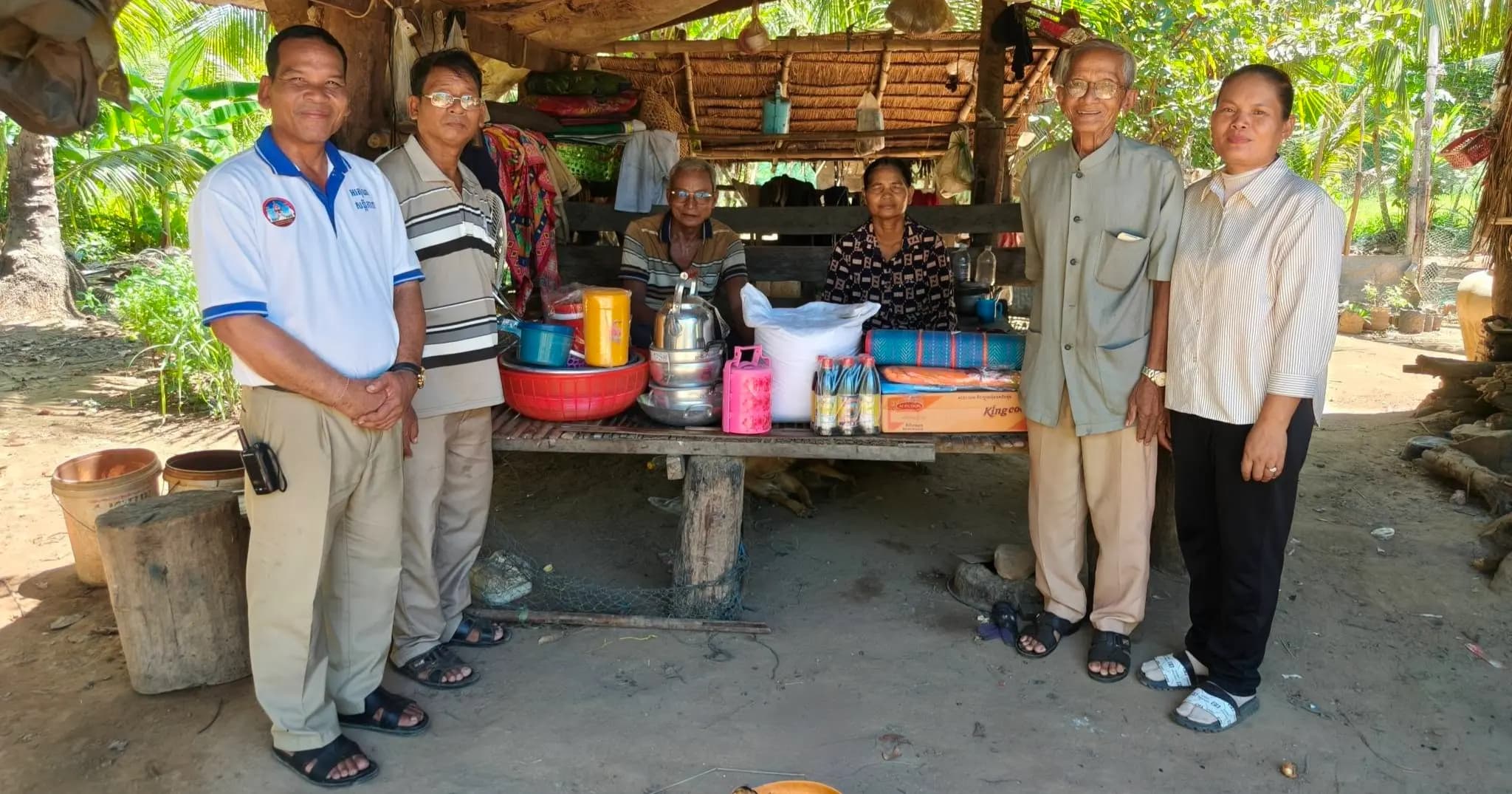 សាខាកាកបាទក្រហមស្រុកបាកាន នាំយកអំណោយមនុស្សធម៌ជូនគ្រួសារអតីតយុទ្ធជនពិការ ក្នុងឃុំត្រពាំងជង