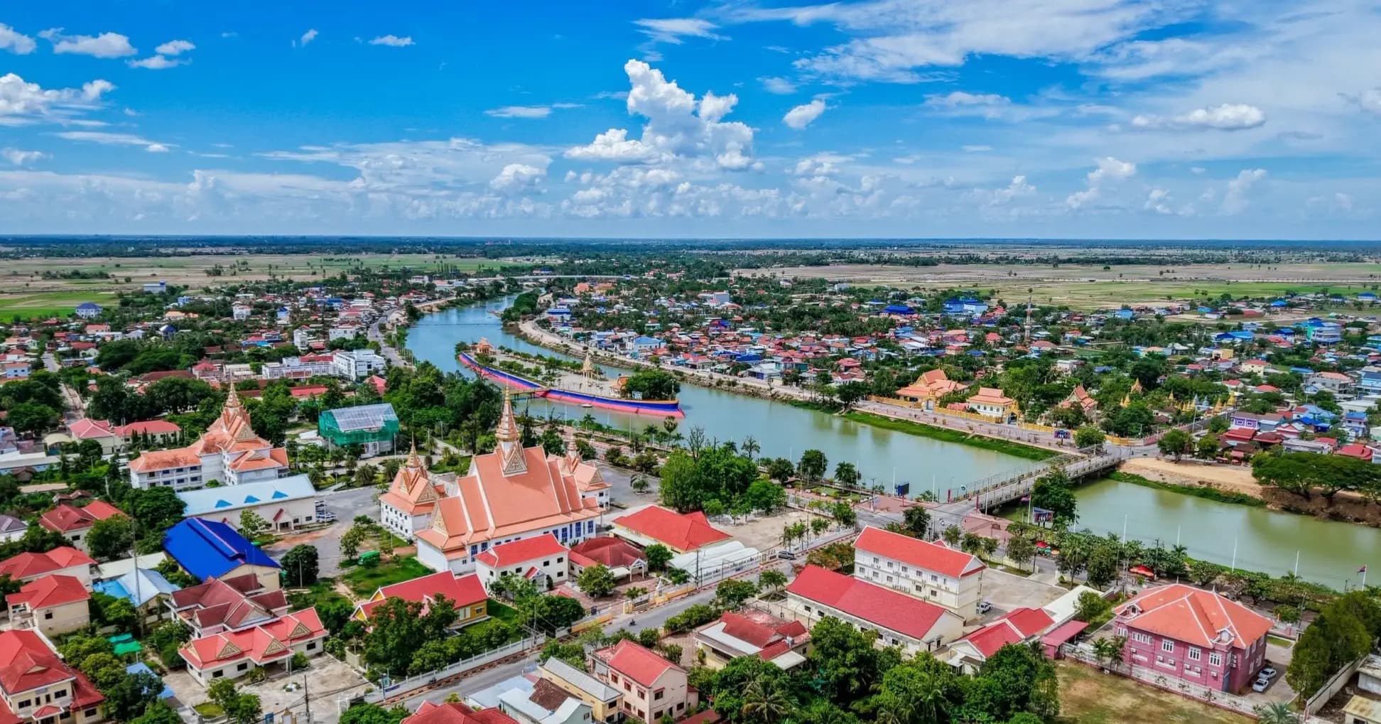 មោទនភាពខេត្តពោធិ៍សាត់! បង្ហាញទិដ្ឋភាពរីកចម្រើនយ៉ាងឆាប់រហ័សនៃក្រុងពោធិ៍សាត់ សាលាខេត្ត និងបុរីវប្បធម៌កោះសំពៅមាស