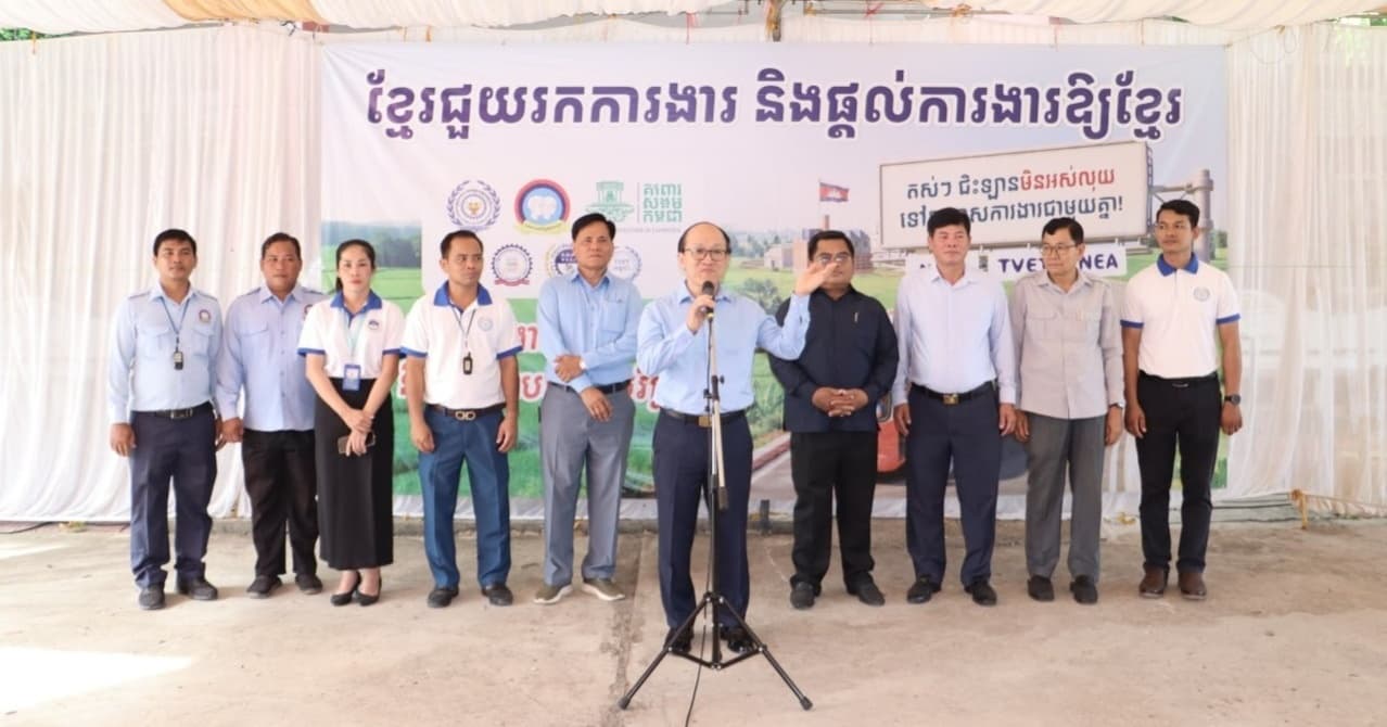 យុទ្ធនាការ «ខ្មែរជួយរកការងារ និងផ្តល់ការងារឱ្យខ្មែរ» ទទួលបានលទ្ធផលយ៉ាងផ្លែផ្កា ដោយមានអ្នកចូលរួមជិត៨០០នាក់