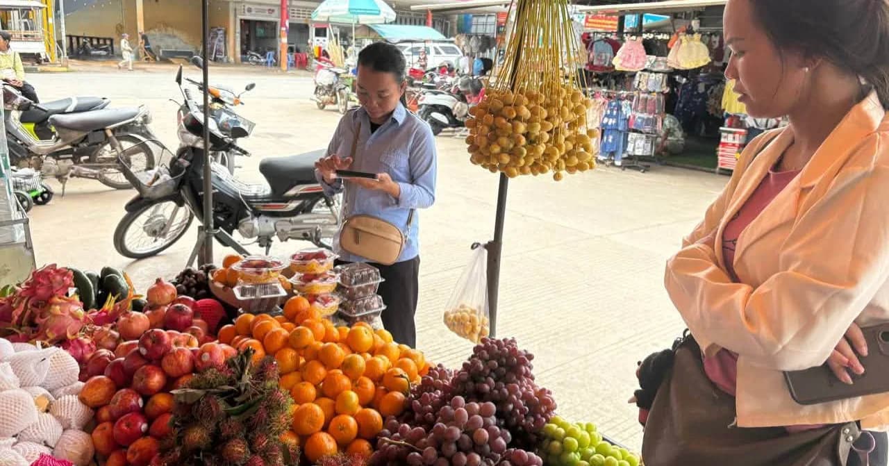 មន្ត្រីជំនាញមន្ទីរផែនការខេត្តពោធិ៍សាត់ ចុះស្រង់ទិន្នន័យសន្ទស្សន៍ថ្លៃទំនិញ (CPI) នៅផ្សារពោធិ៍សាត់